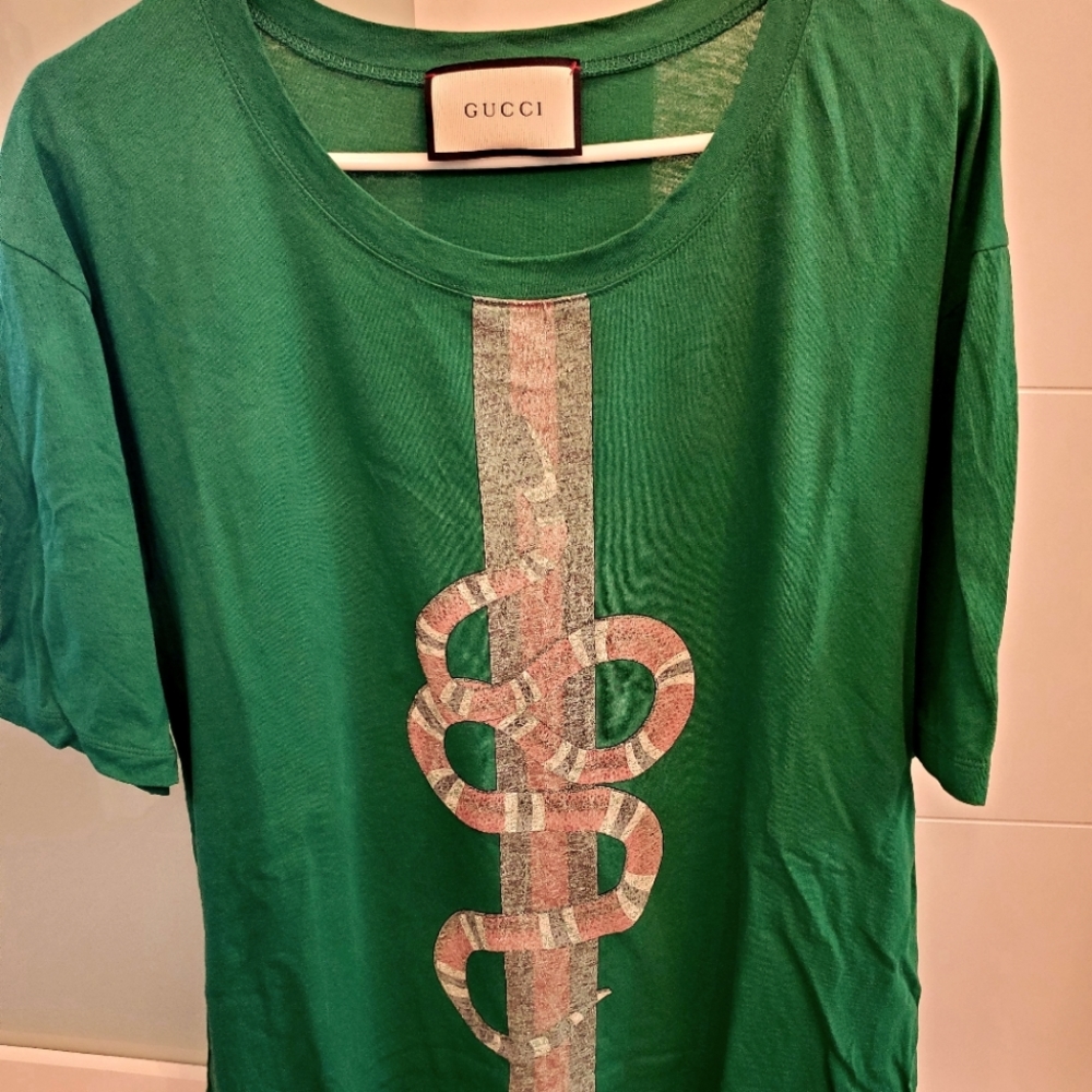 Authentic Men's Gucci T Shirt